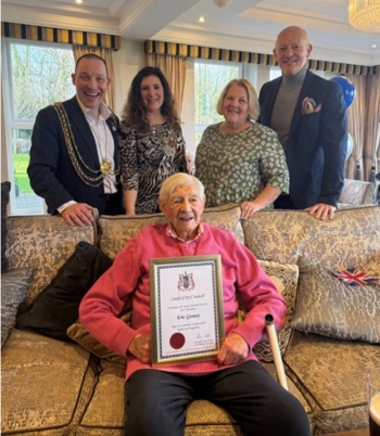 Oulton Manor celebrates RAF veteran resident’s 105th birthday